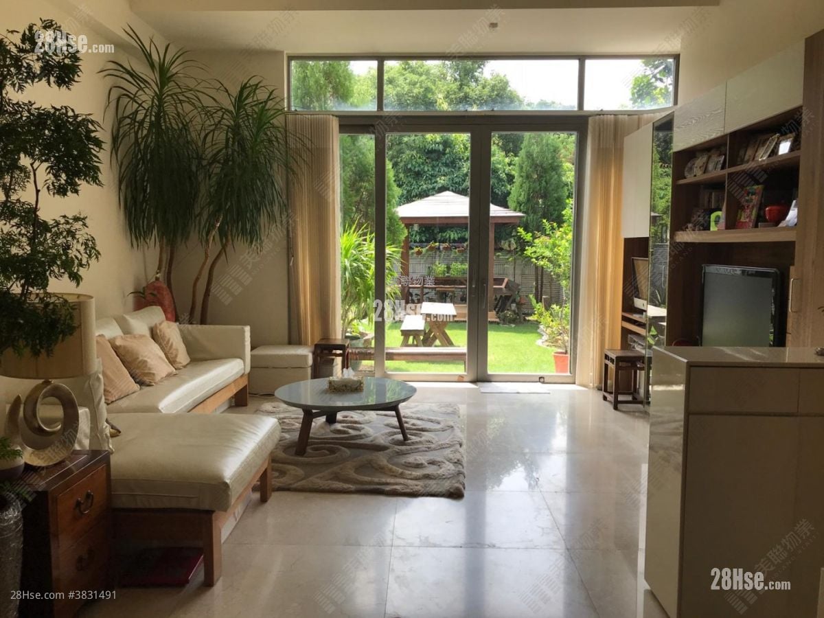 The Green Sell 3 Bedrooms , 4 Bathrooms 1,423 ft²