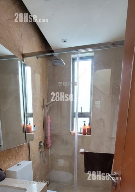 The Green Sell 3 Bedrooms , 4 Bathrooms 1,423 ft²