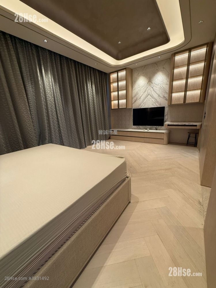Napa Sell 4 Bedrooms , 4 Bathrooms 2,061 ft²