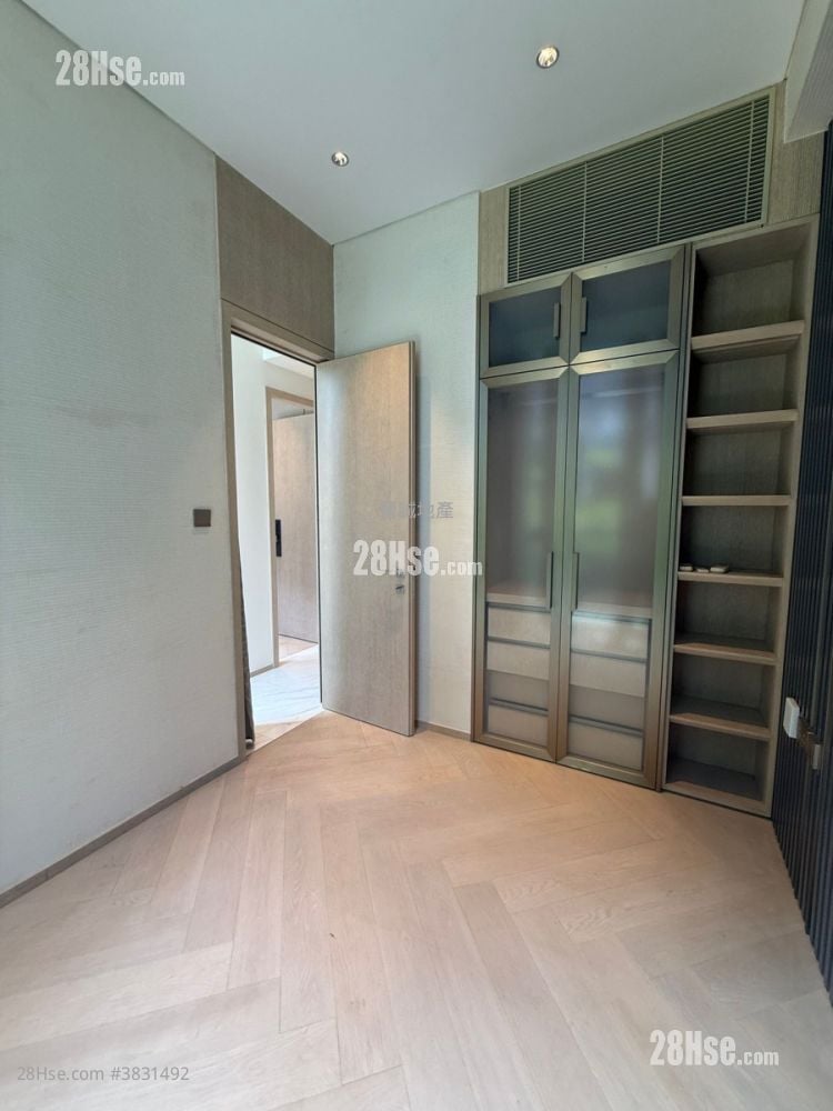 Napa Sell 4 Bedrooms , 4 Bathrooms 2,061 ft²