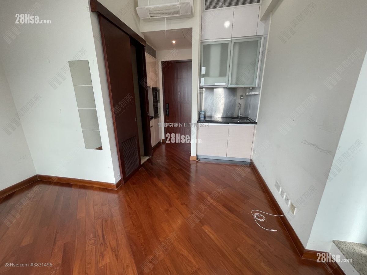 Park Summit Rental Studio , 1 Bathroom 274 ft²