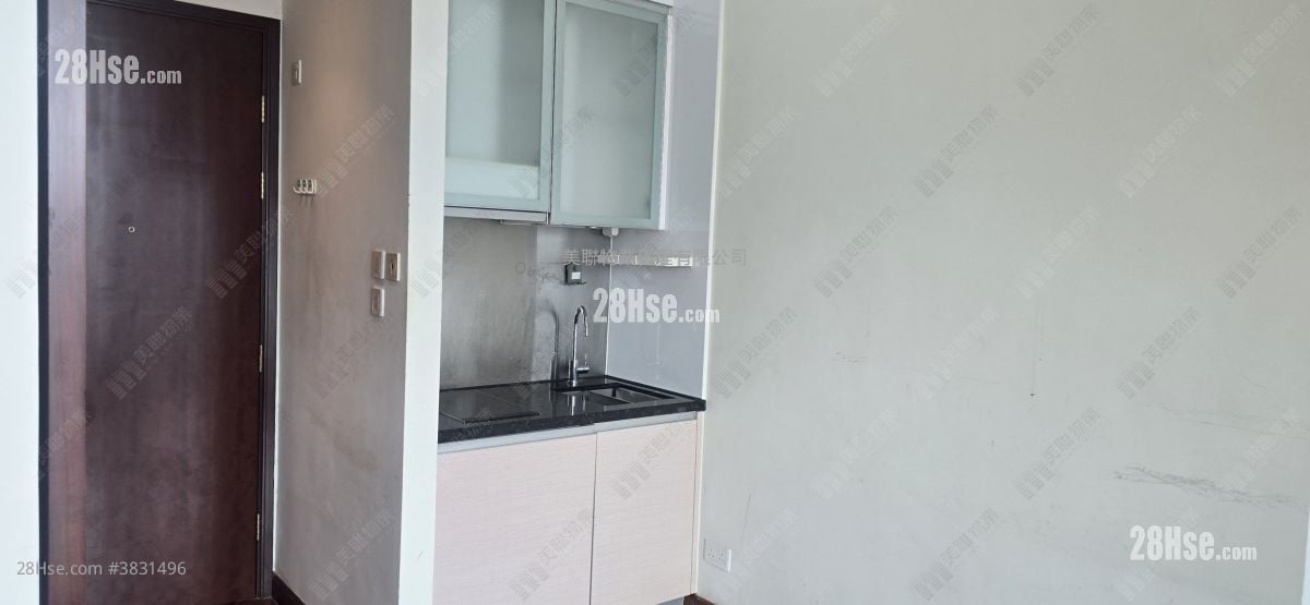 Park Summit Rental Studio , 1 Bathroom 274 ft²