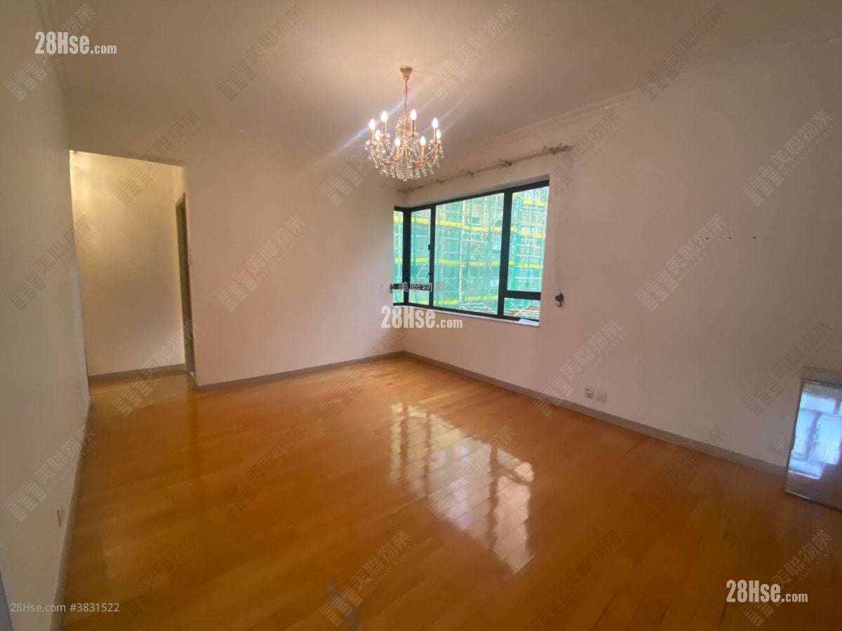 Edward Mansion Sell 5+ Bedrooms 1,109 ft²