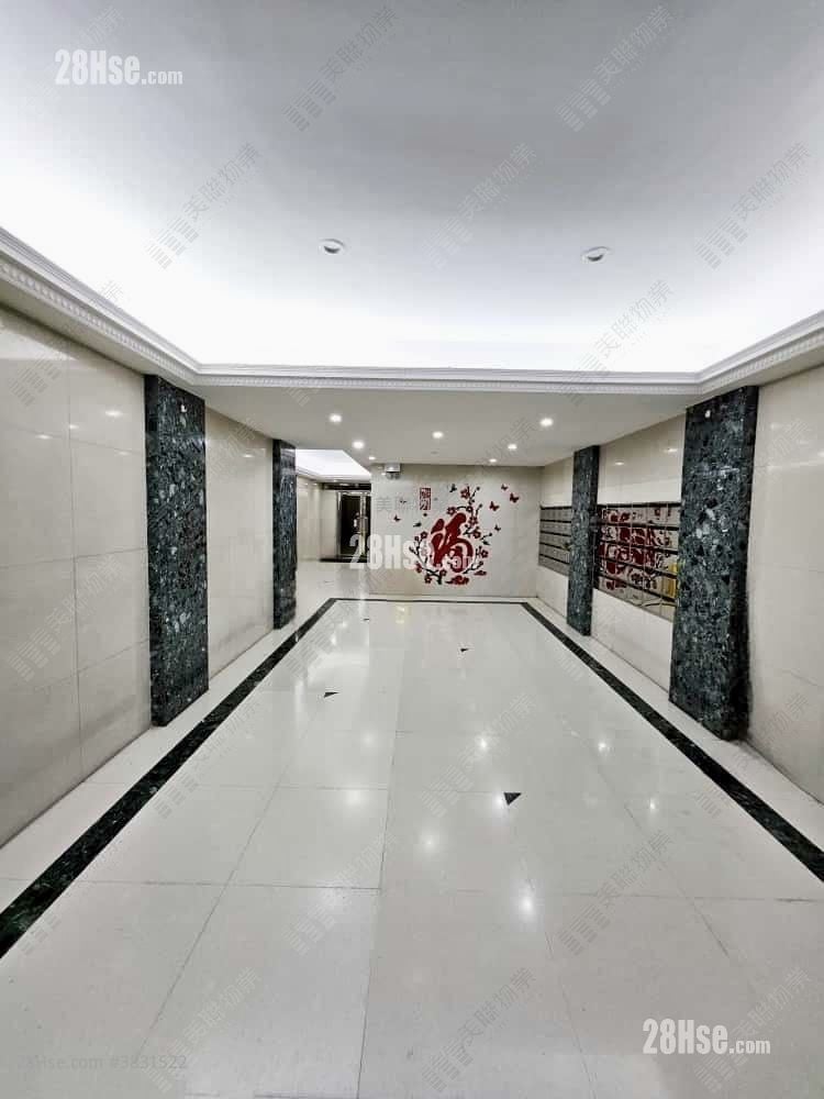 Edward Mansion Sell 5+ Bedrooms 1,109 ft²