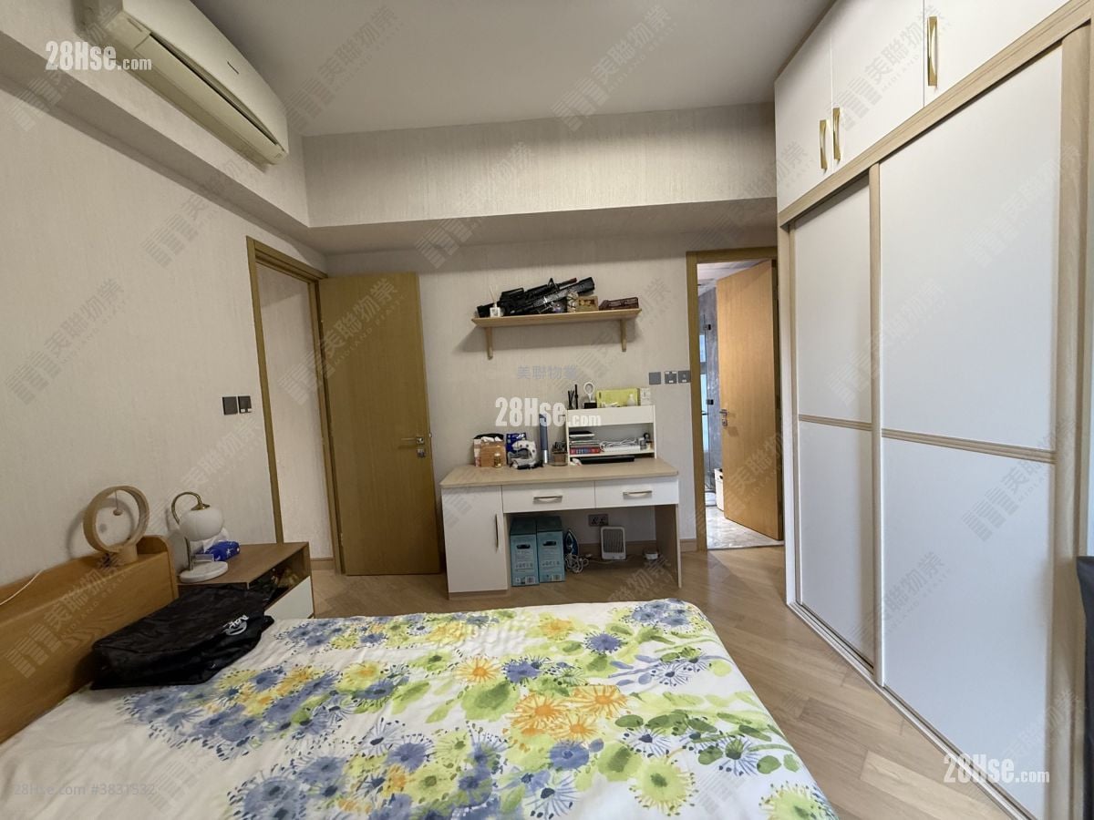 Double Cove Sell 4 Bedrooms 2,600 ft²