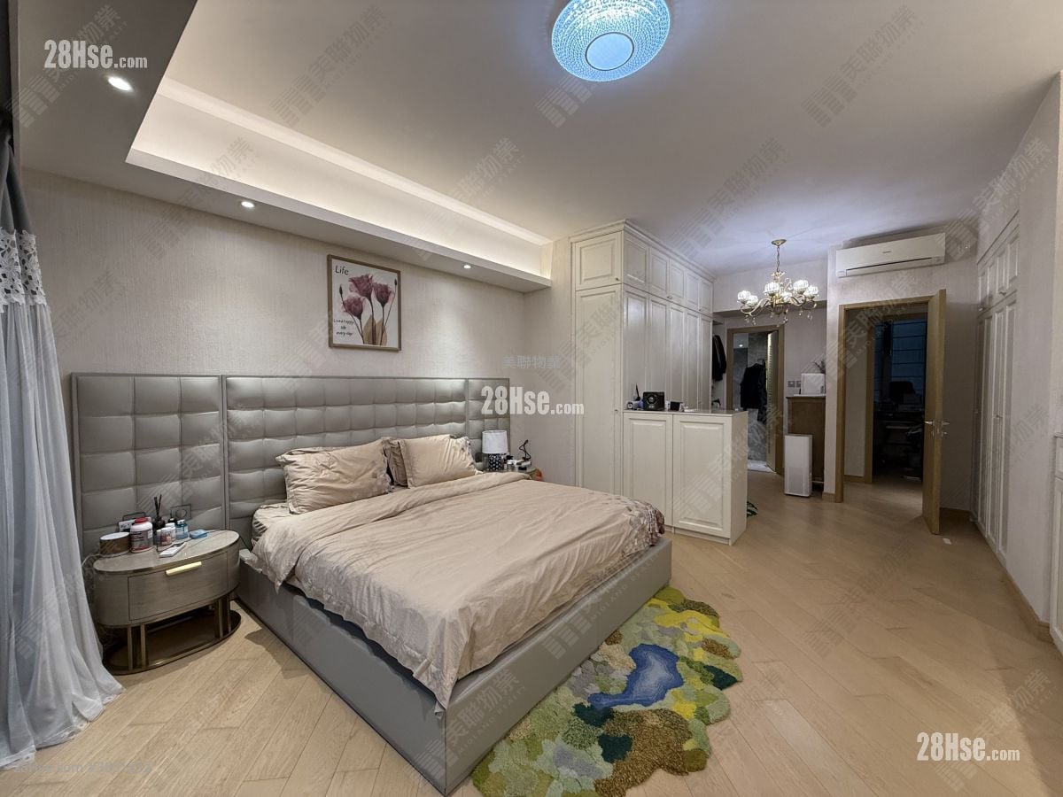 Double Cove Sell 4 Bedrooms 2,600 ft²