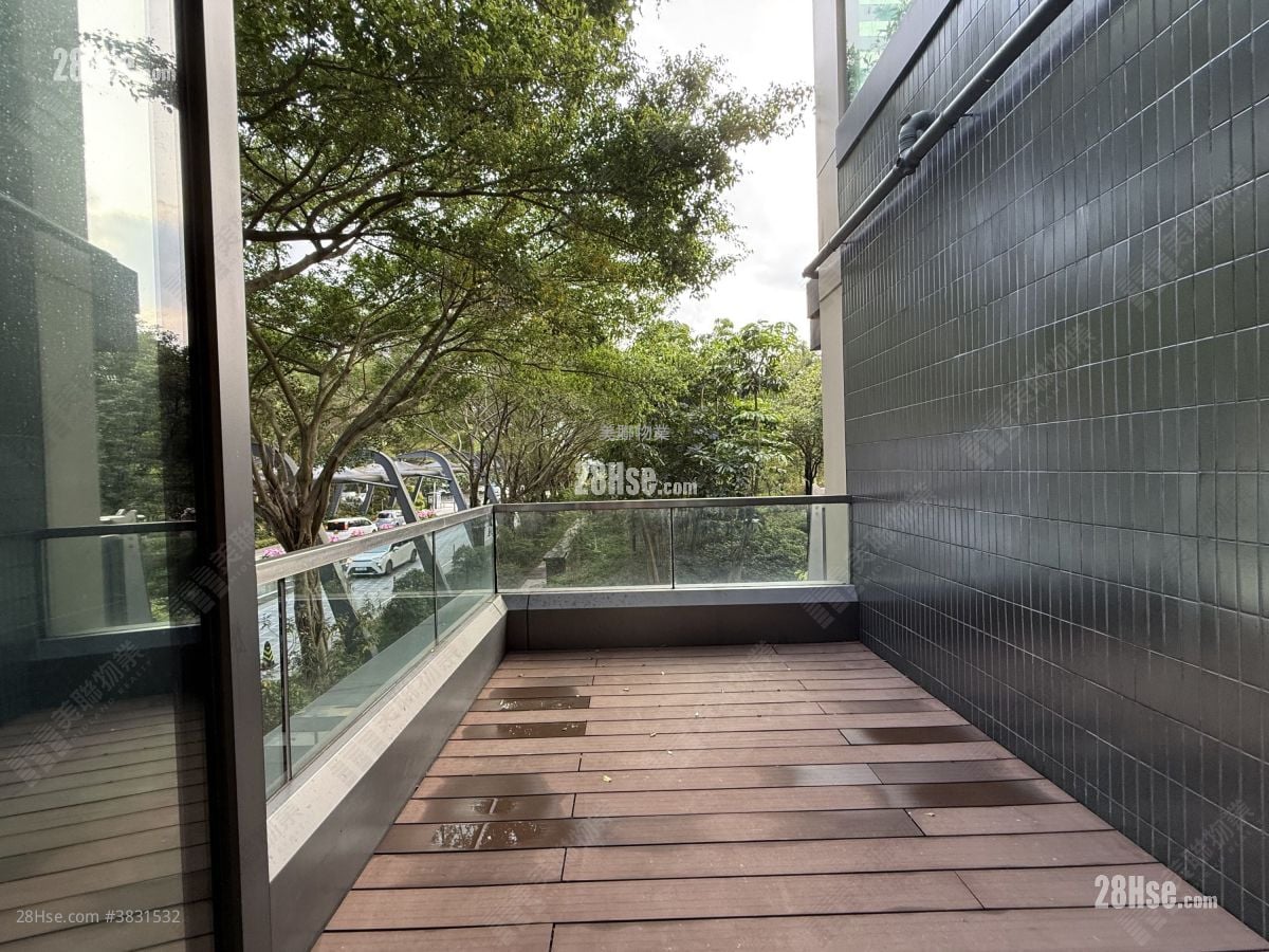 Double Cove Sell 4 Bedrooms 2,600 ft²
