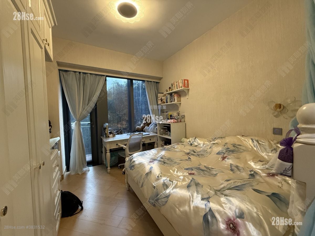 Double Cove Sell 4 Bedrooms 2,600 ft²