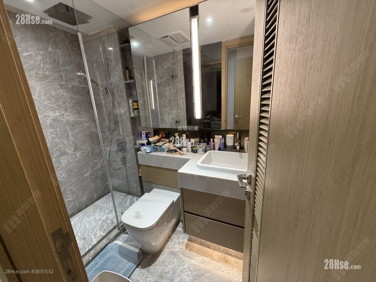 Double Cove Sell 4 Bedrooms 2,600 ft²