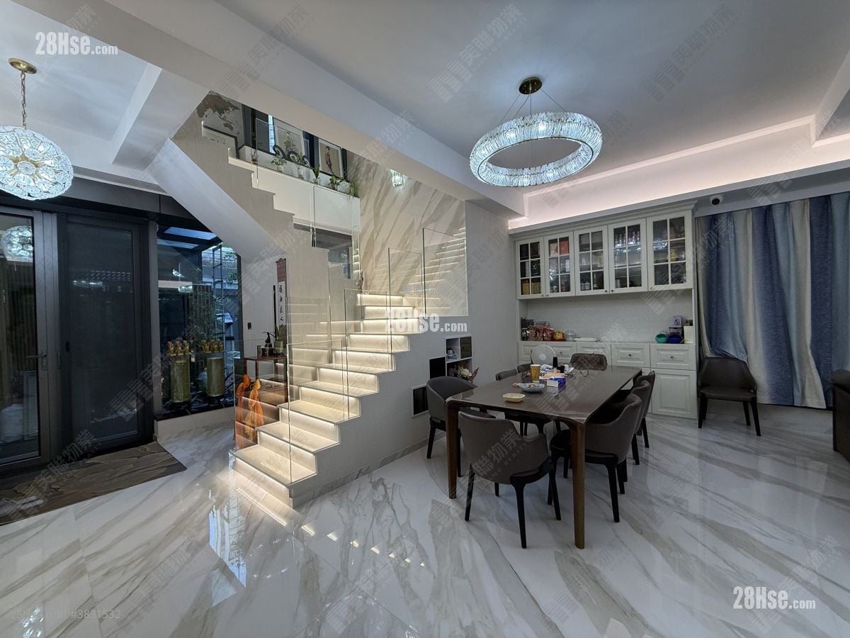 Double Cove Sell 4 Bedrooms 2,600 ft²