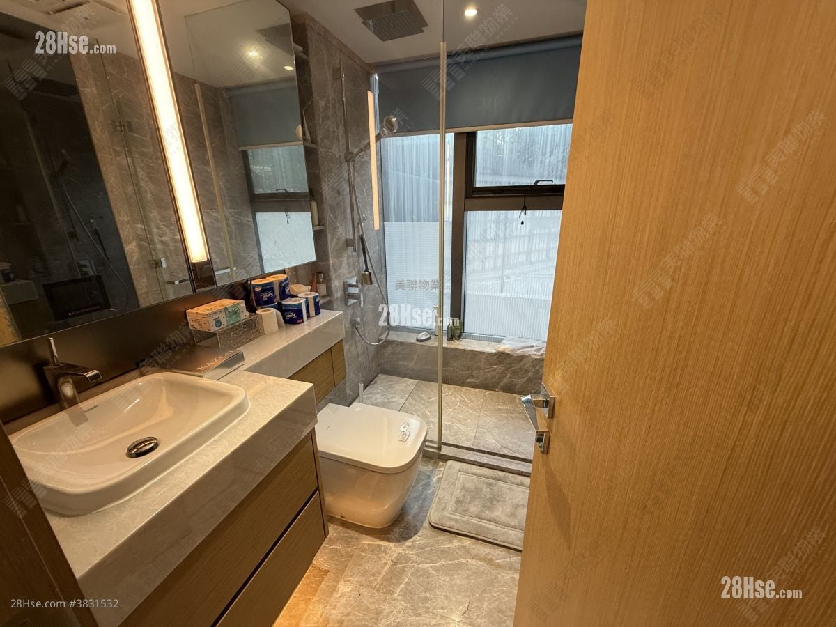 Double Cove Sell 4 Bedrooms 2,600 ft²