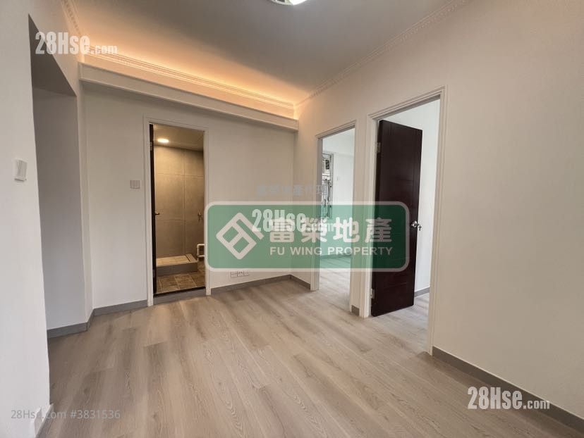 Hung Wai Building Sell 2 Bedrooms , 1 Bathroom 302 ft²