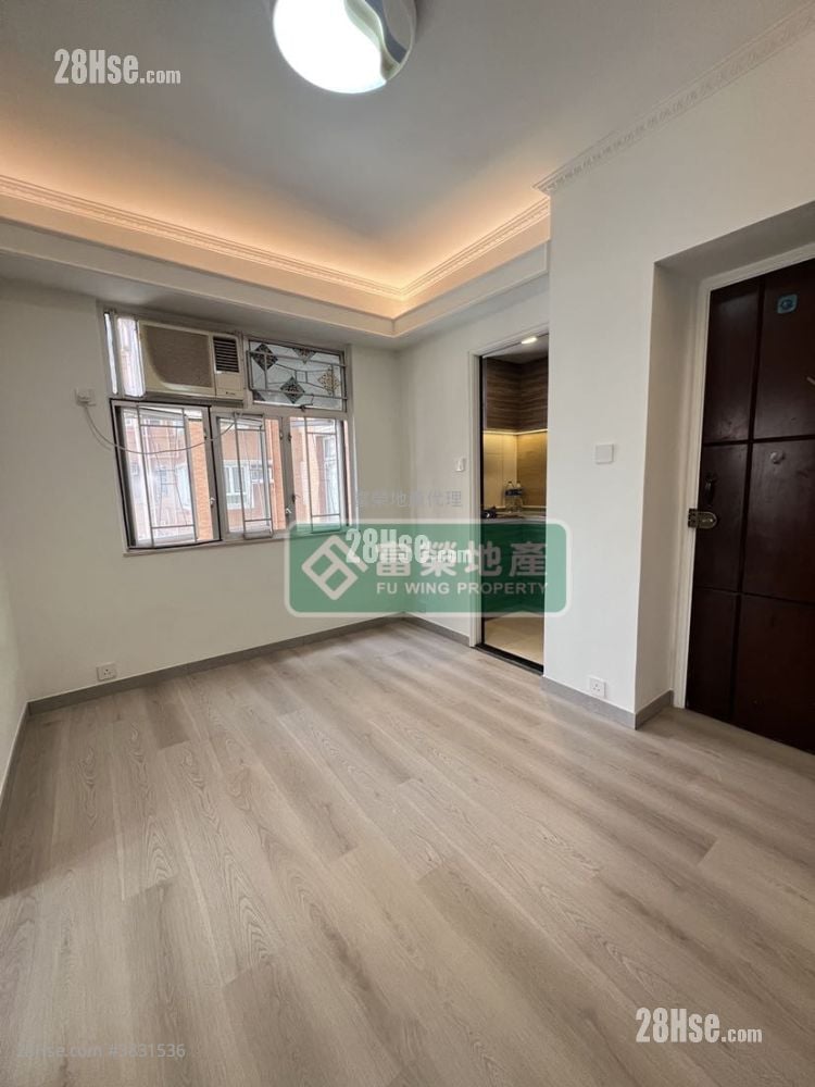 Hung Wai Building Sell 2 Bedrooms , 1 Bathroom 302 ft²