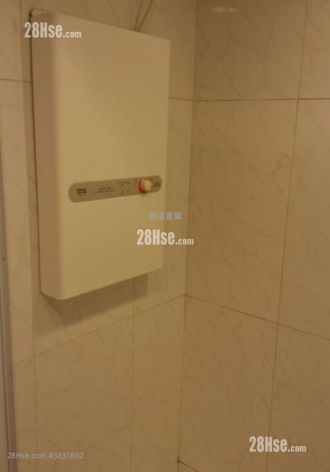 Tseung Kwan O Plaza Sell 2 Bedrooms , 1 Bathroom 417 ft²