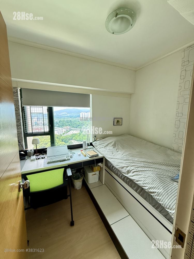 Dawning Views Sell 4 Bedrooms , 2 Bathrooms 940 ft²