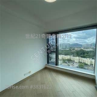 Mount One Rental 3 Bedrooms , 2 Bathrooms 823 ft²