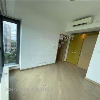 Mount One Rental 3 Bedrooms , 2 Bathrooms 823 ft²
