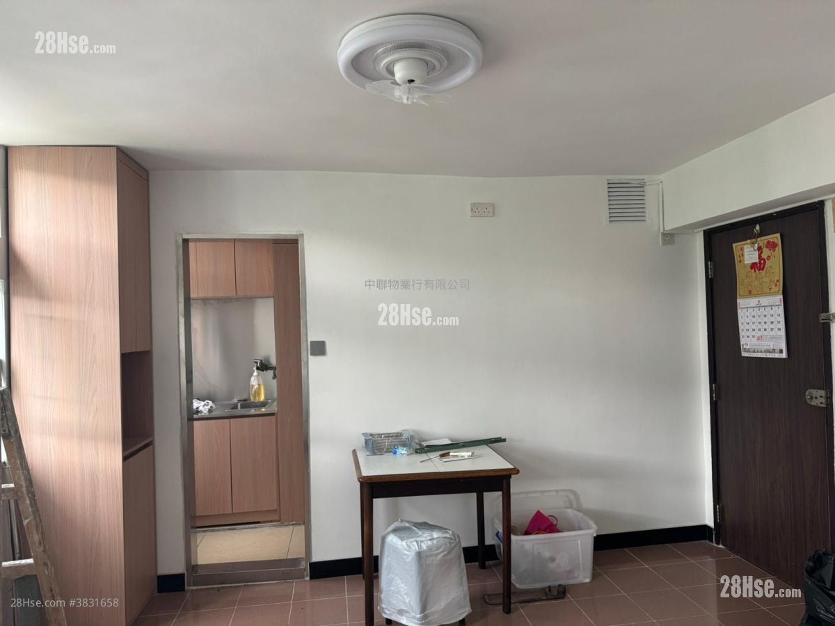May Shing Court Rental