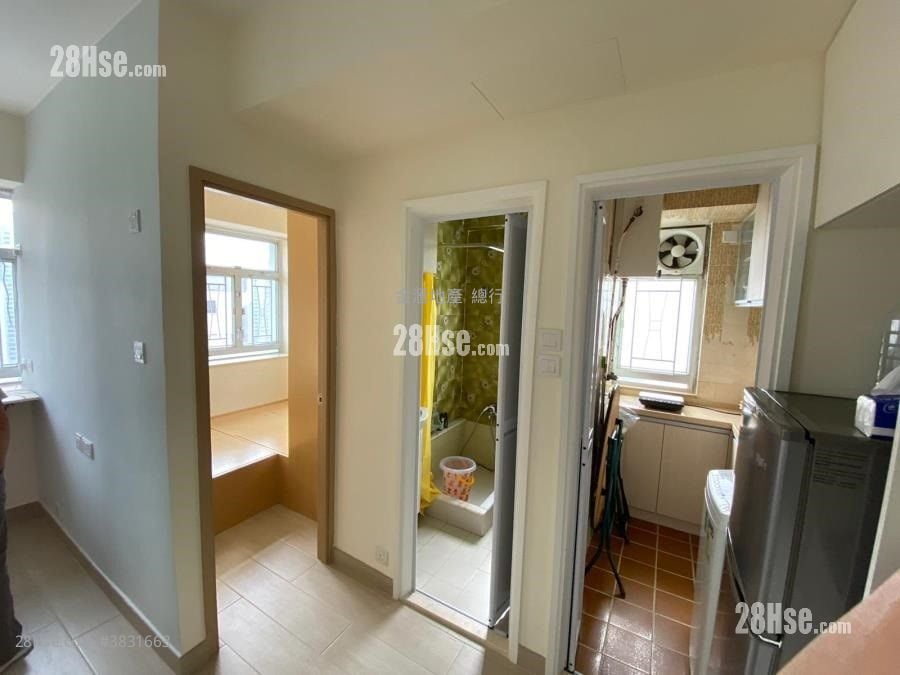 Fu Yau Building Sell 1 Bedroom , 1 Bathroom 245 ft²