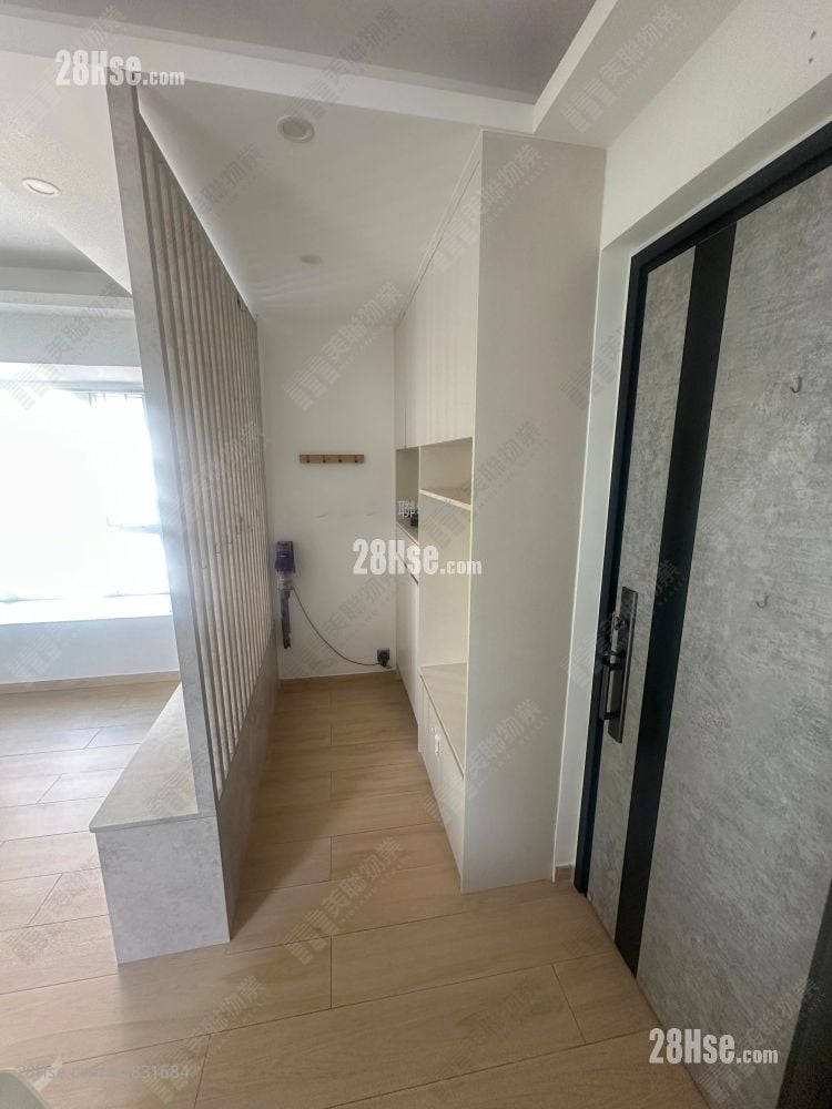 Marina Garden Sell 3 Bedrooms , 2 Bathrooms 567 ft²