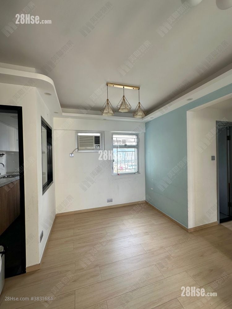 Marina Garden Sell 3 Bedrooms , 2 Bathrooms 567 ft²