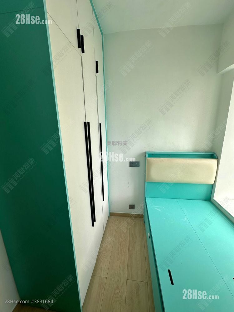 Marina Garden Sell 3 Bedrooms , 2 Bathrooms 567 ft²
