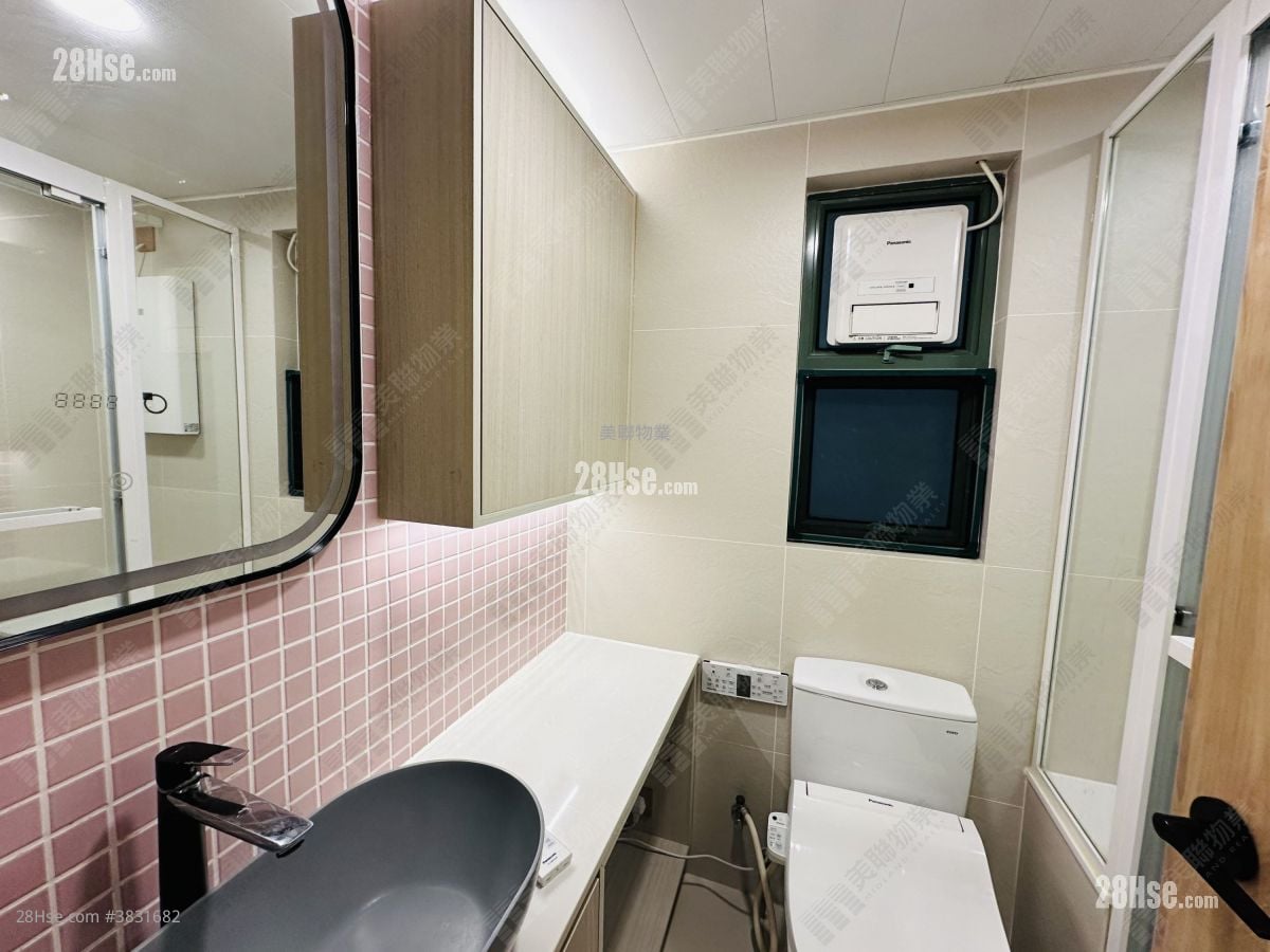 Park Avenue Rental 449 ft²