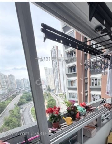 Kam Chun Court Sell 2 Bedrooms , 1 Bathroom 427 ft²