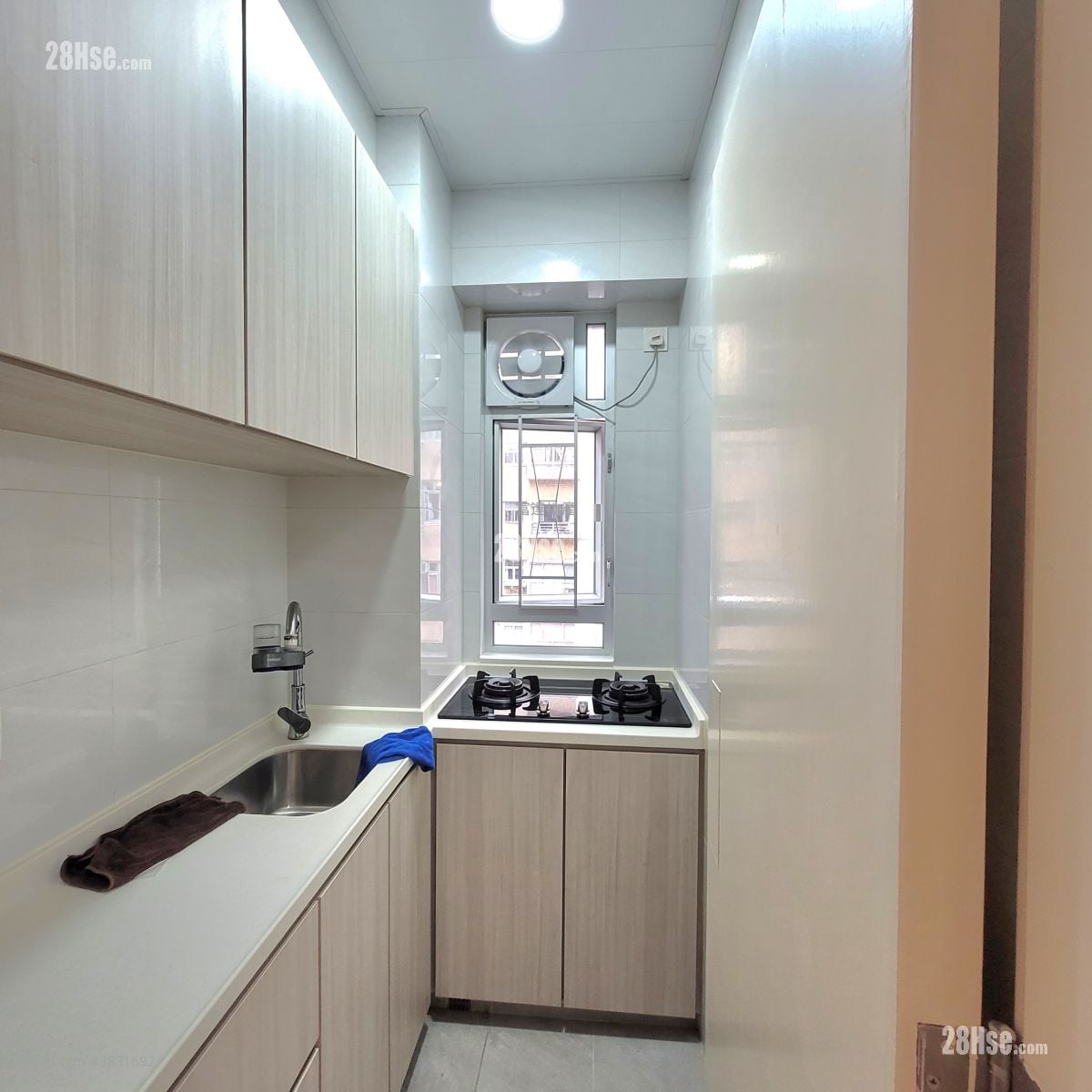 Mary Court Rental 2 Bedrooms , 1 Bathroom 354 ft²