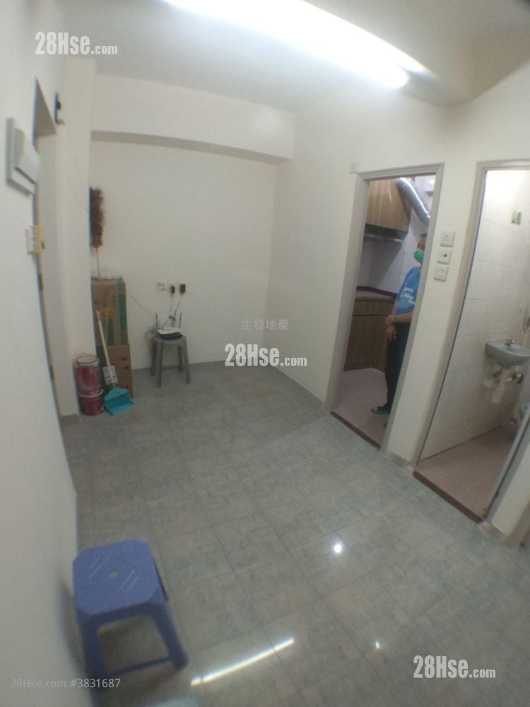 San Po Kong Mansion Rental 2 Bedrooms , 1 Bathroom 300 ft²