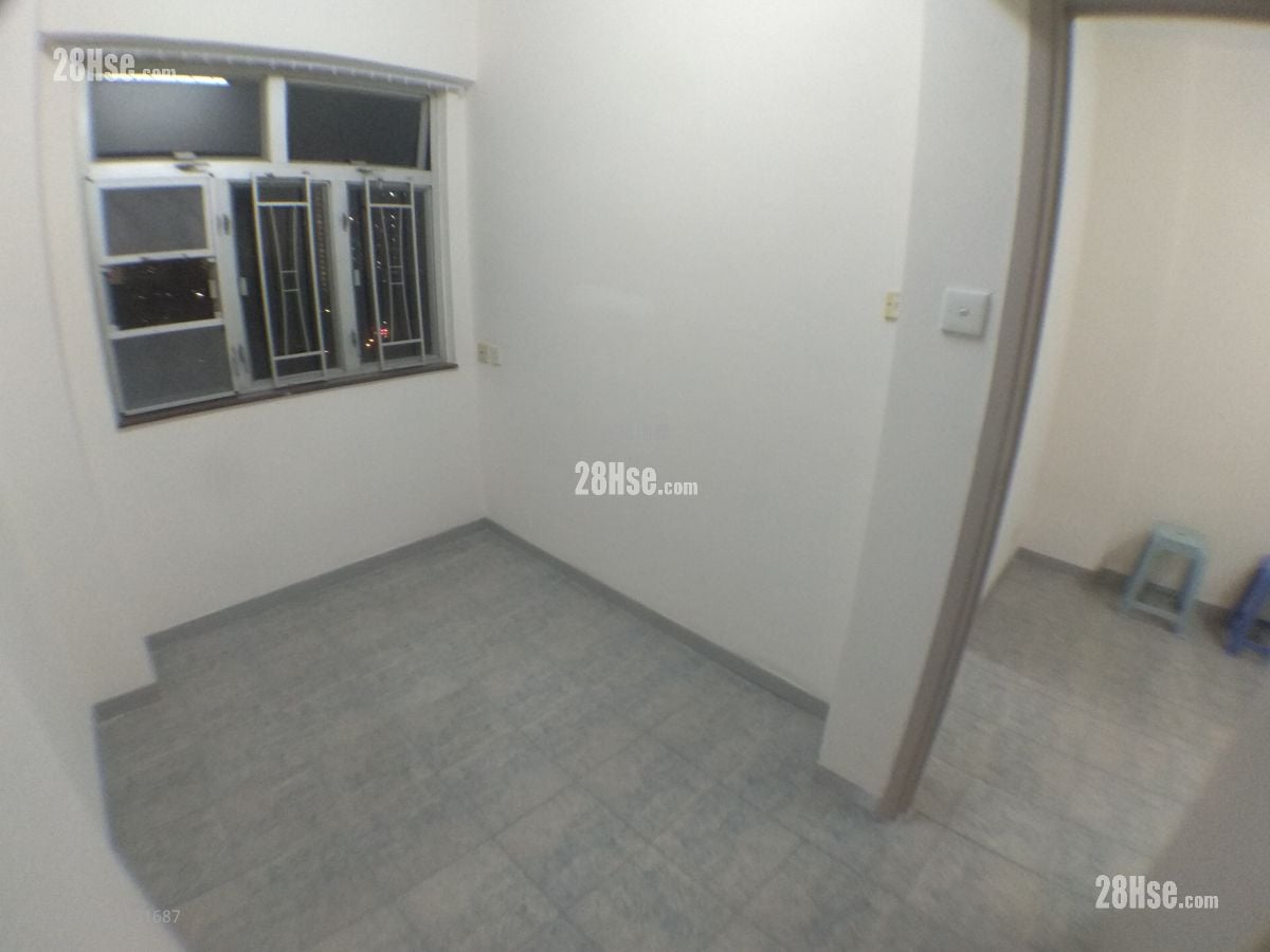 San Po Kong Mansion Rental 2 Bedrooms , 1 Bathroom 300 ft²