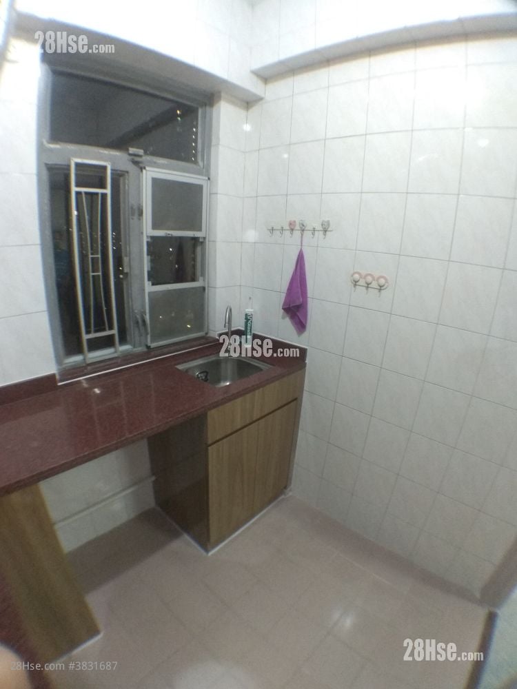 San Po Kong Mansion Rental 2 Bedrooms , 1 Bathroom 300 ft²