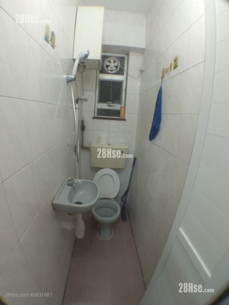 San Po Kong Mansion Rental 2 Bedrooms , 1 Bathroom 300 ft²