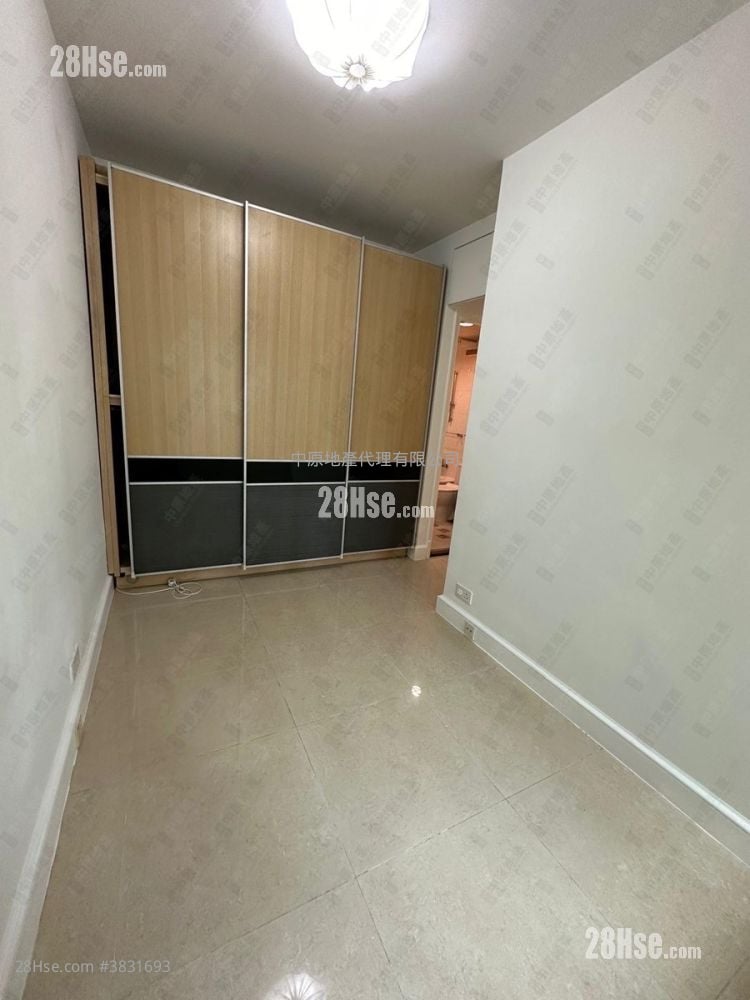 Metro Town Sell 3 Bedrooms , 2 Bathrooms 629 ft²