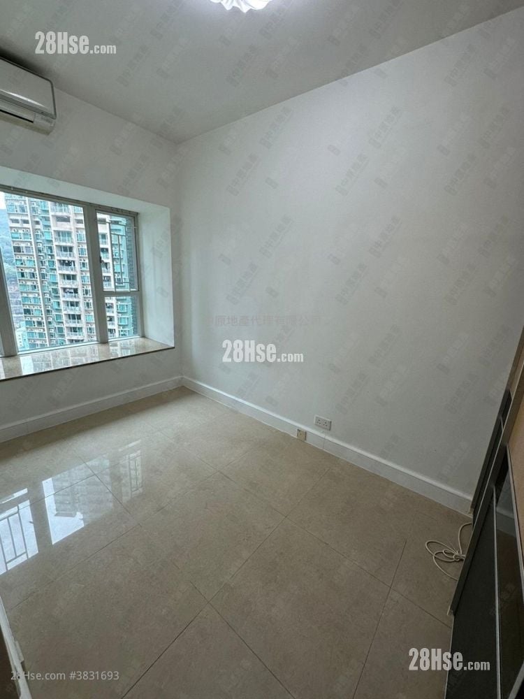 Metro Town Sell 3 Bedrooms , 2 Bathrooms 629 ft²