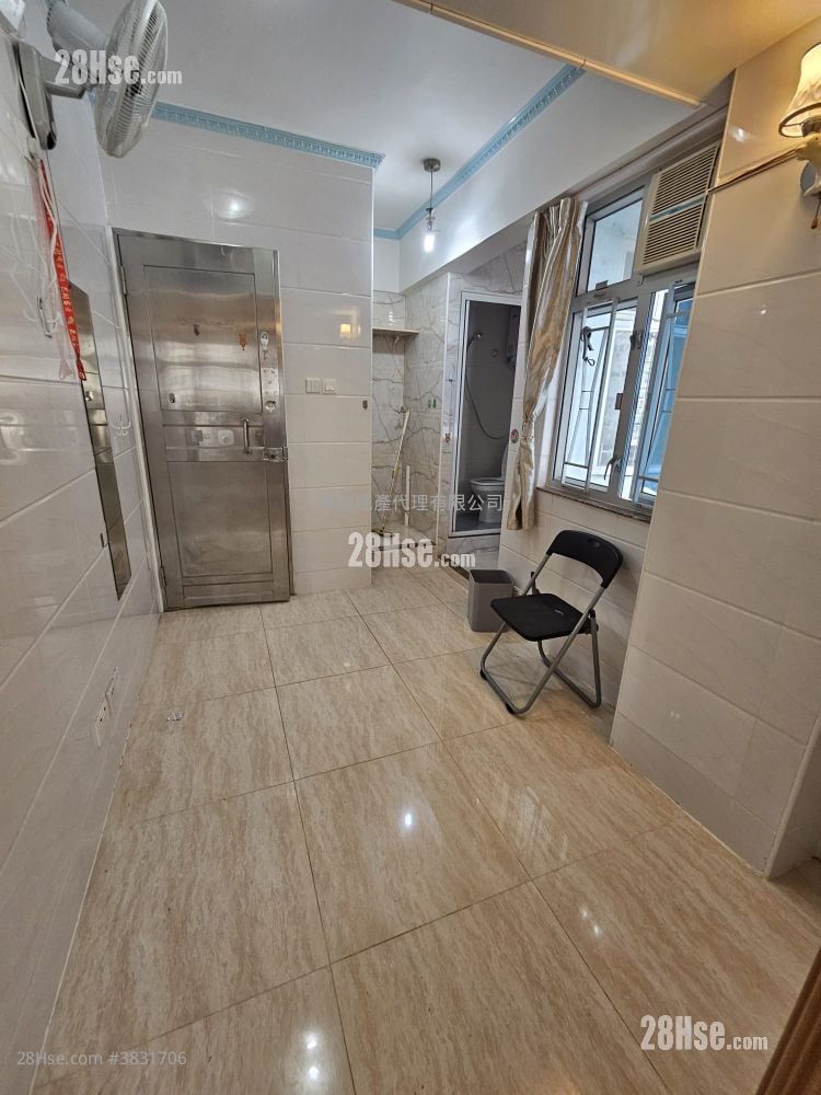 Tak Tai Building Rental 1 Bedroom , 1 Bathroom 180 ft²