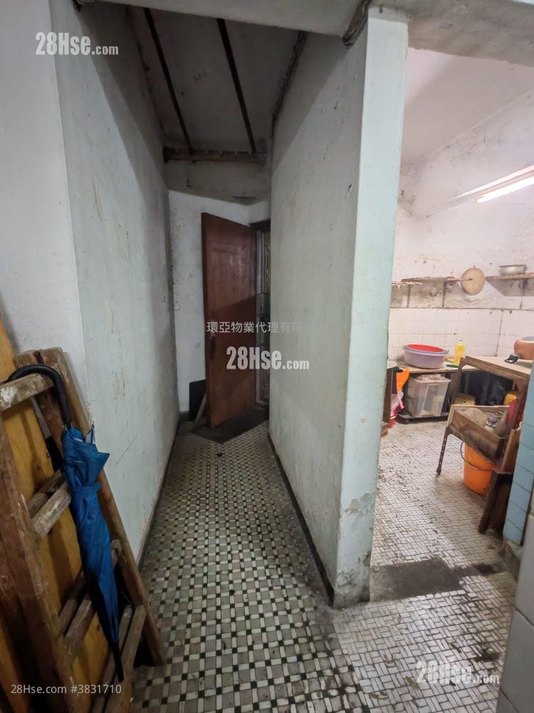 Joy Fat House Sell 5+ Bedrooms , 2 Bathrooms 766 ft²