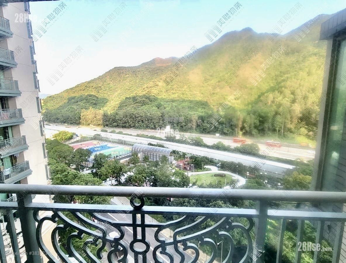 balcony: Caribbean Coast Rental 3 Bedrooms , 1 Bathroom 652 ft²