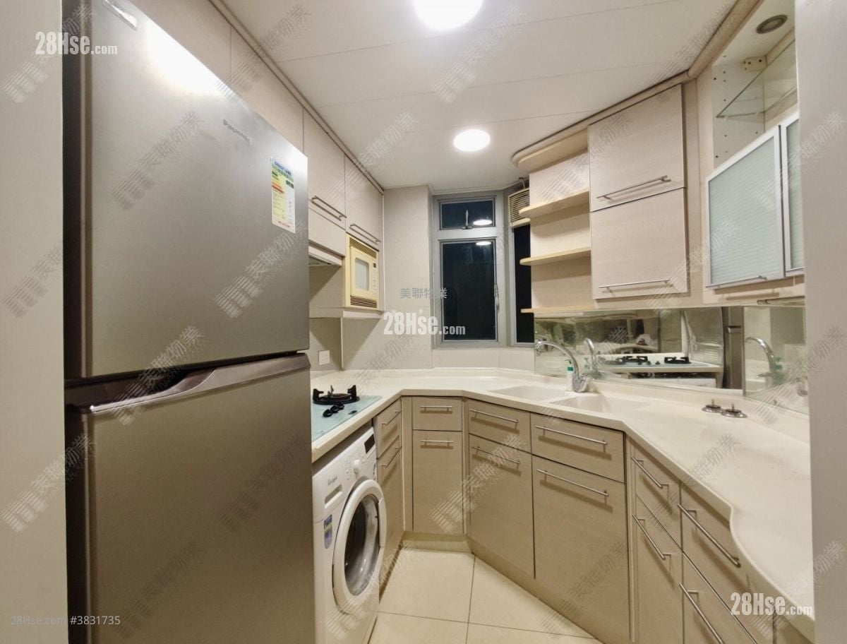 kitchen: Caribbean Coast Rental 3 Bedrooms , 1 Bathroom 652 ft²