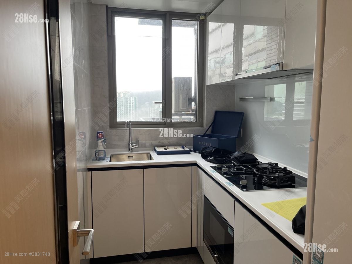 Grand Marini Sell 2 Bedrooms 546 ft²