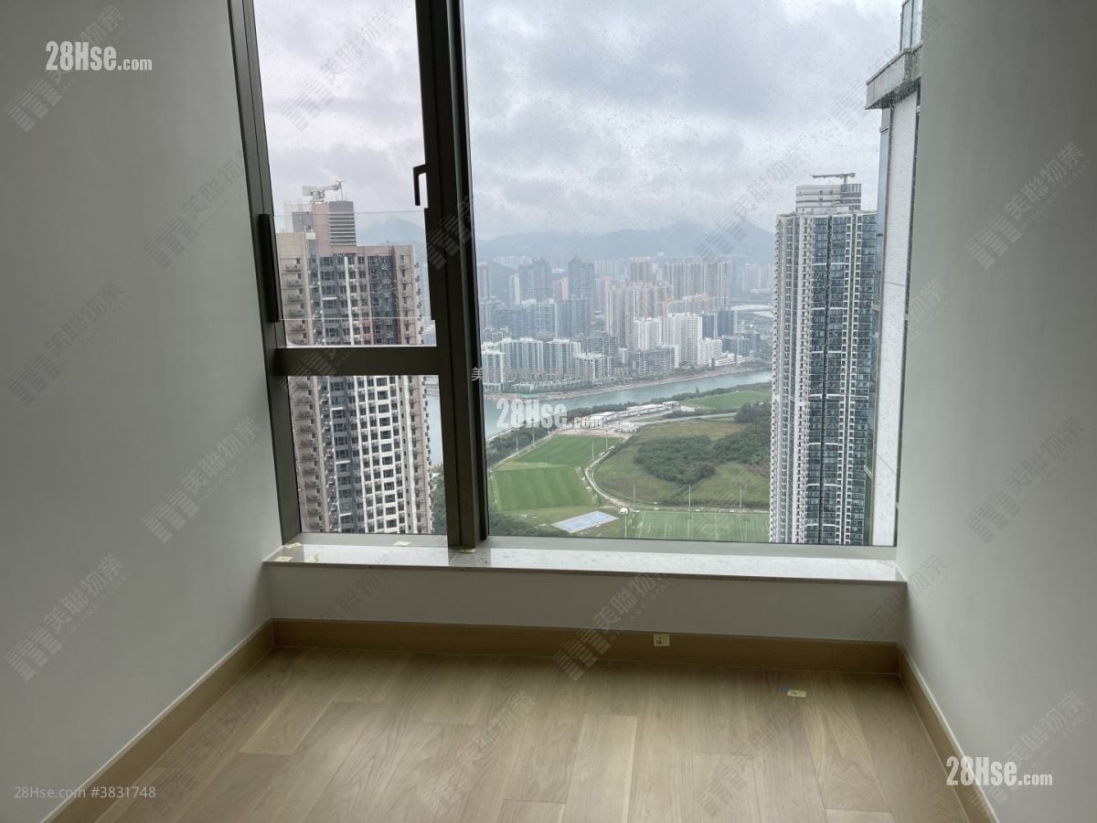 Grand Marini Sell 2 Bedrooms 546 ft²