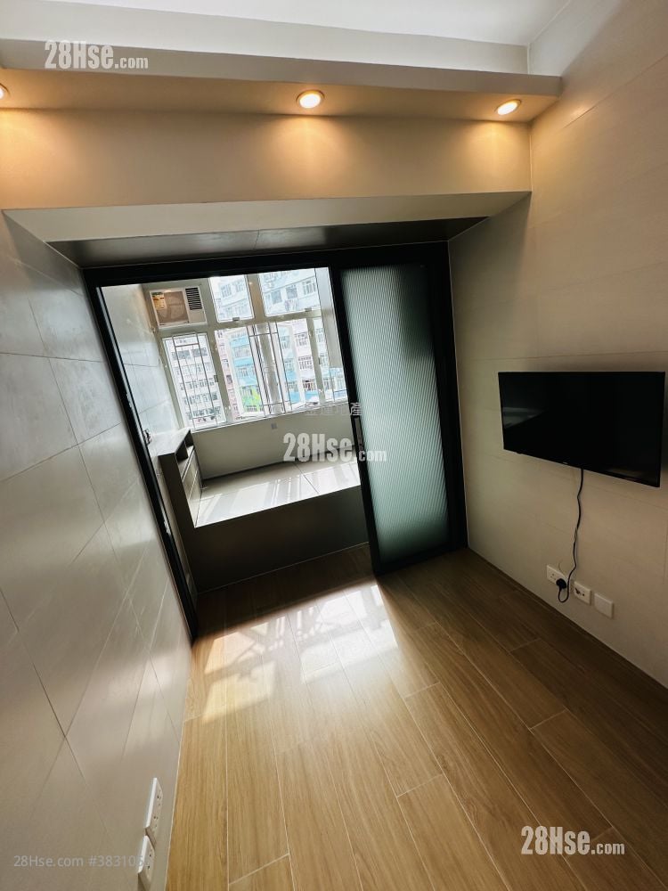 Tung Lok Mansion Rental 180 ft²