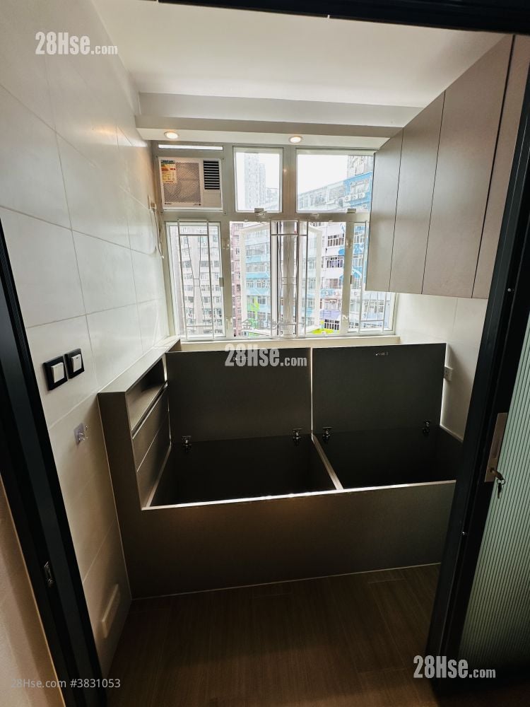 Tung Lok Mansion Rental 180 ft²