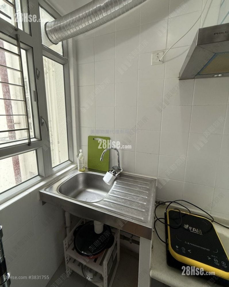 Yung Ming Court Sell 1 Bathroom 372 ft²
