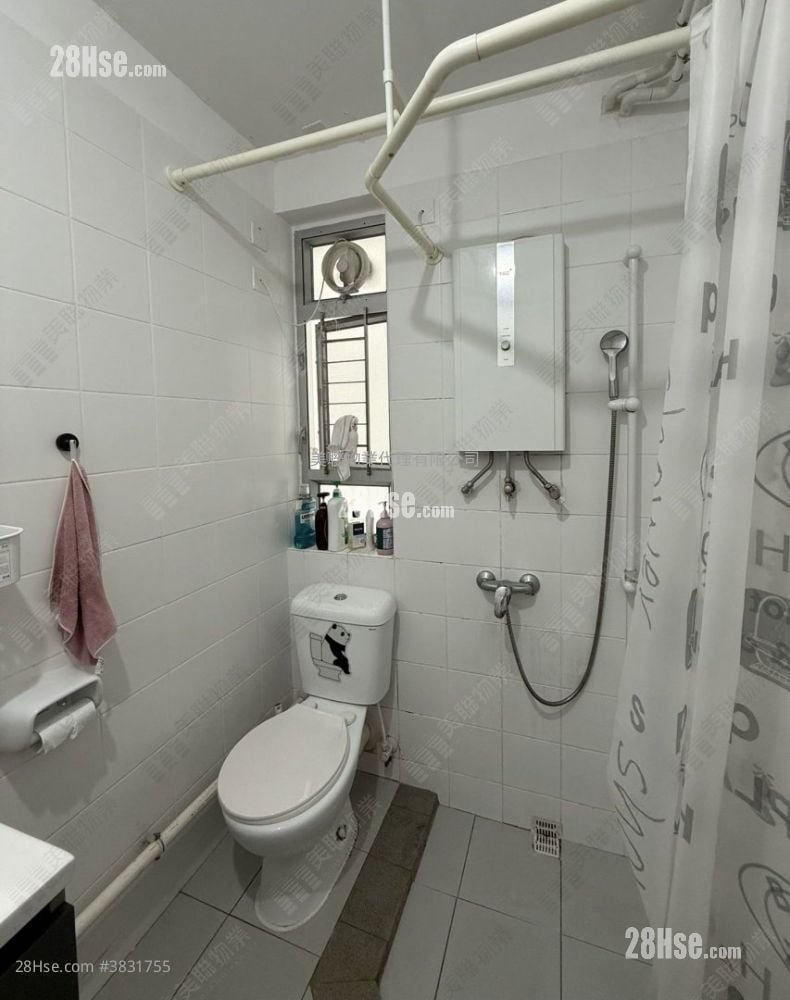 Yung Ming Court Sell 1 Bathroom 372 ft²