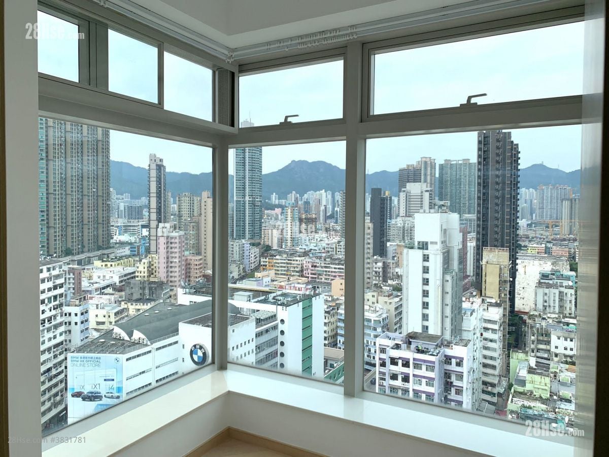 City Hub Sell 2 Bedrooms , 1 Bathroom 536 ft²