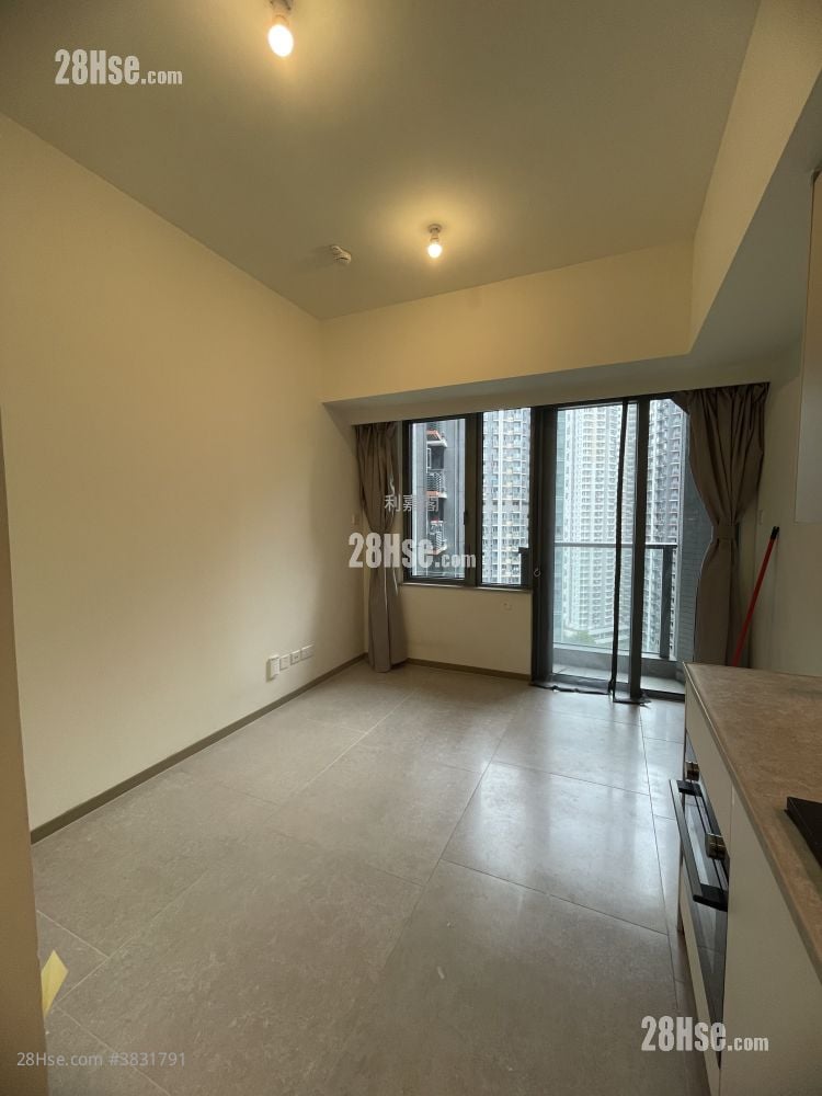 Novo Land Rental Studio , 1 Bathroom 242 ft²