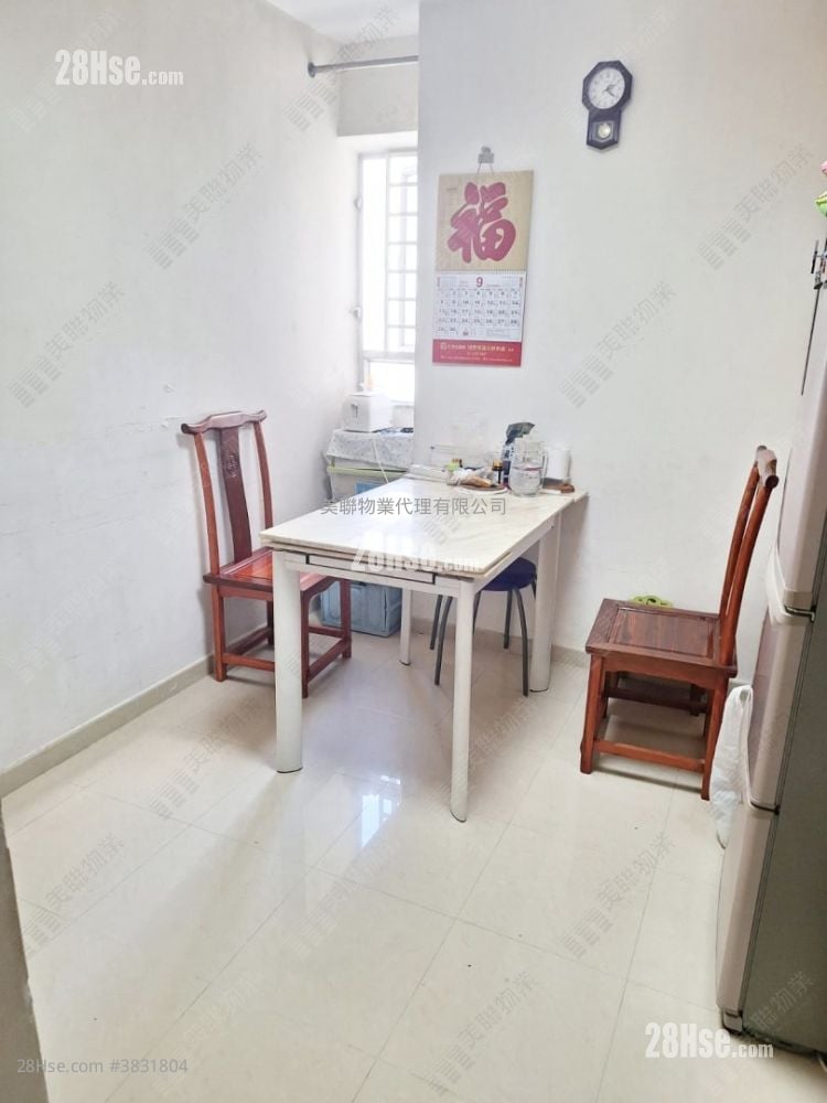 On Ning Garden Sell 3 Bedrooms , 1 Bathroom 583 ft²