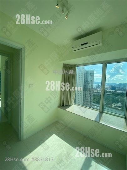 一号西九龙 售盘 3 房 877 平方尺