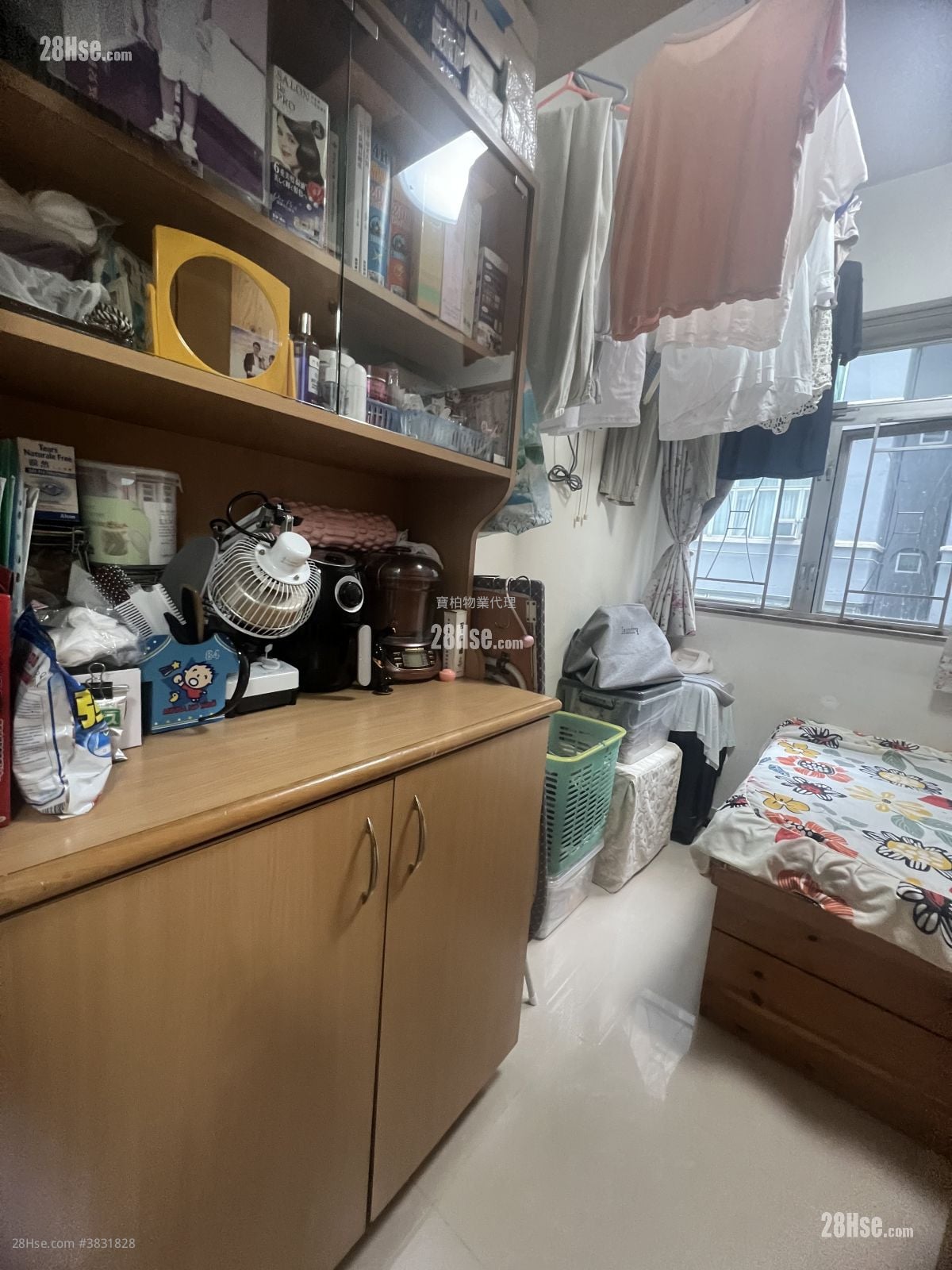 Man Fat Building Sell 2 Bedrooms , 1 Bathroom 336 ft²
